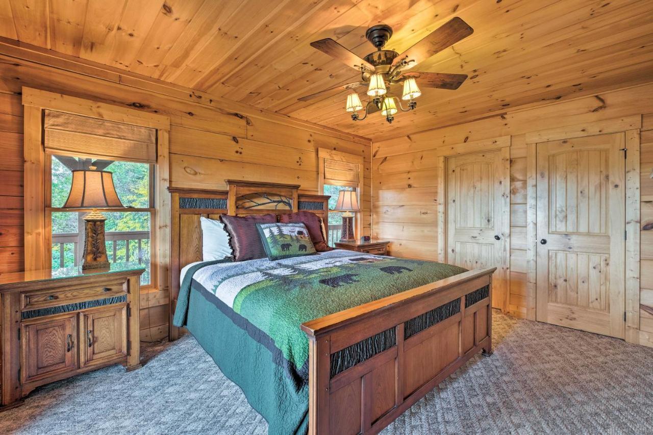Pigeon Forge Cabin With Brand New Hot Tub And Views! Sevierville Eksteriør billede