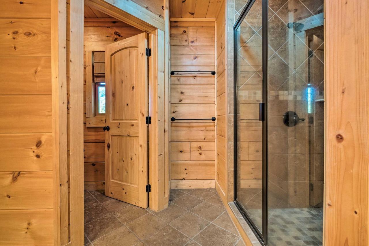 Pigeon Forge Cabin With Brand New Hot Tub And Views! Sevierville Eksteriør billede