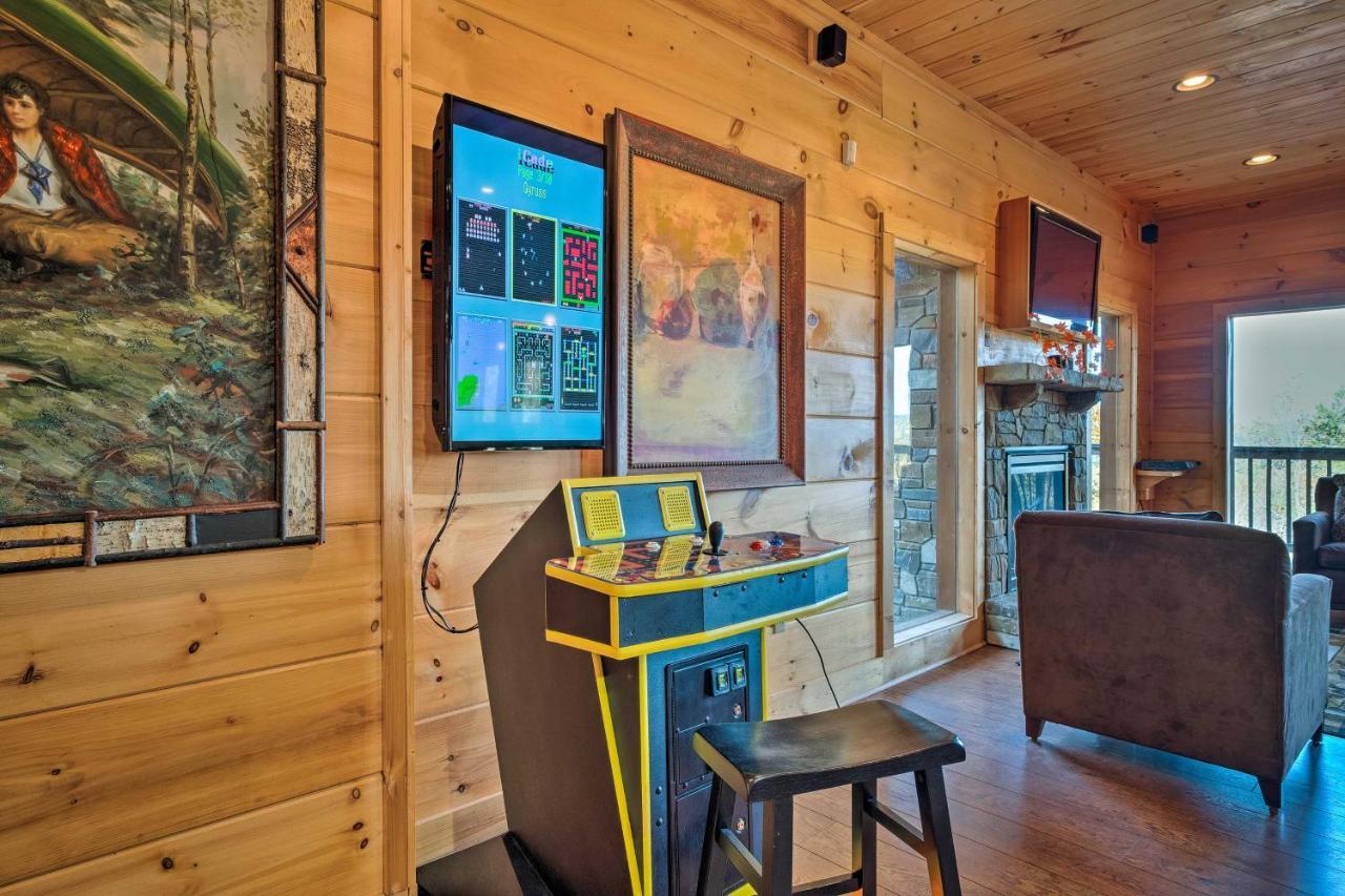 Pigeon Forge Cabin With Brand New Hot Tub And Views! Sevierville Eksteriør billede
